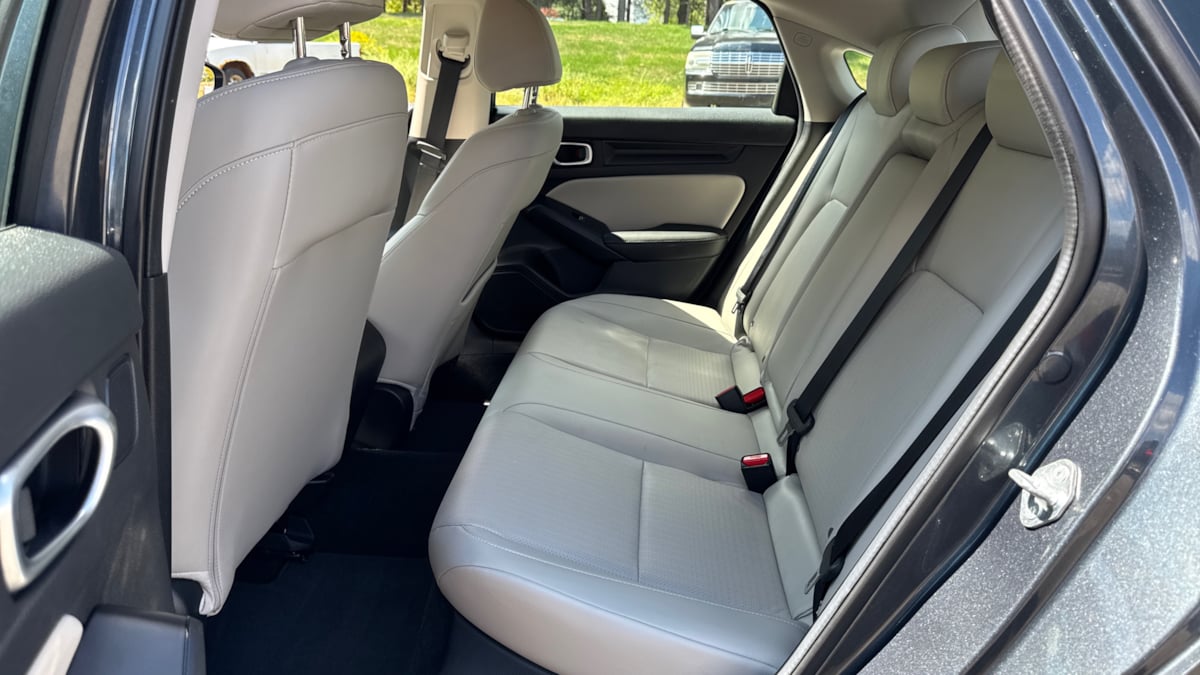 2023 Honda Civic Hatchback EX-L photo 10