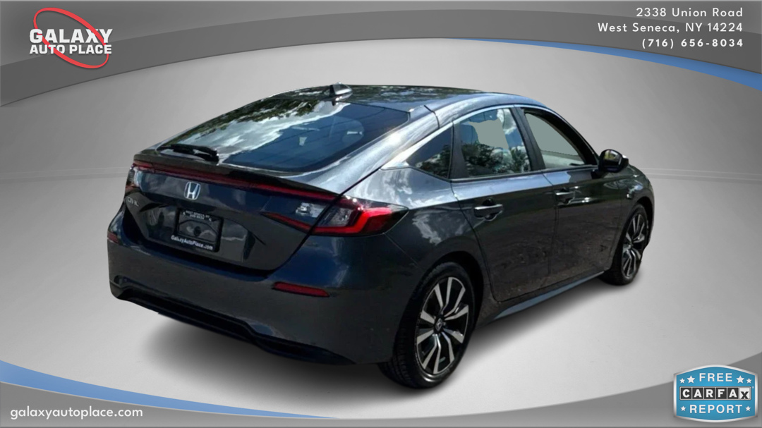 2023 Honda Civic Hatchback EX-L photo 5