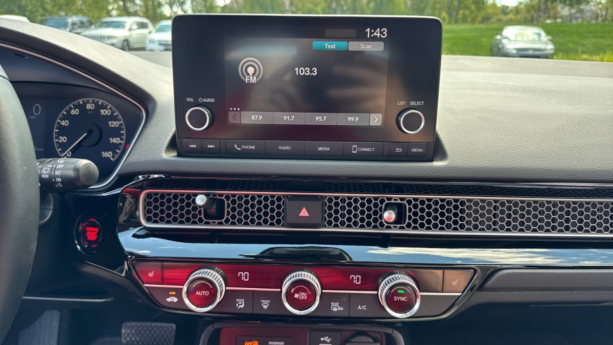 2023 Honda Civic Hatchback EX-L photo 12