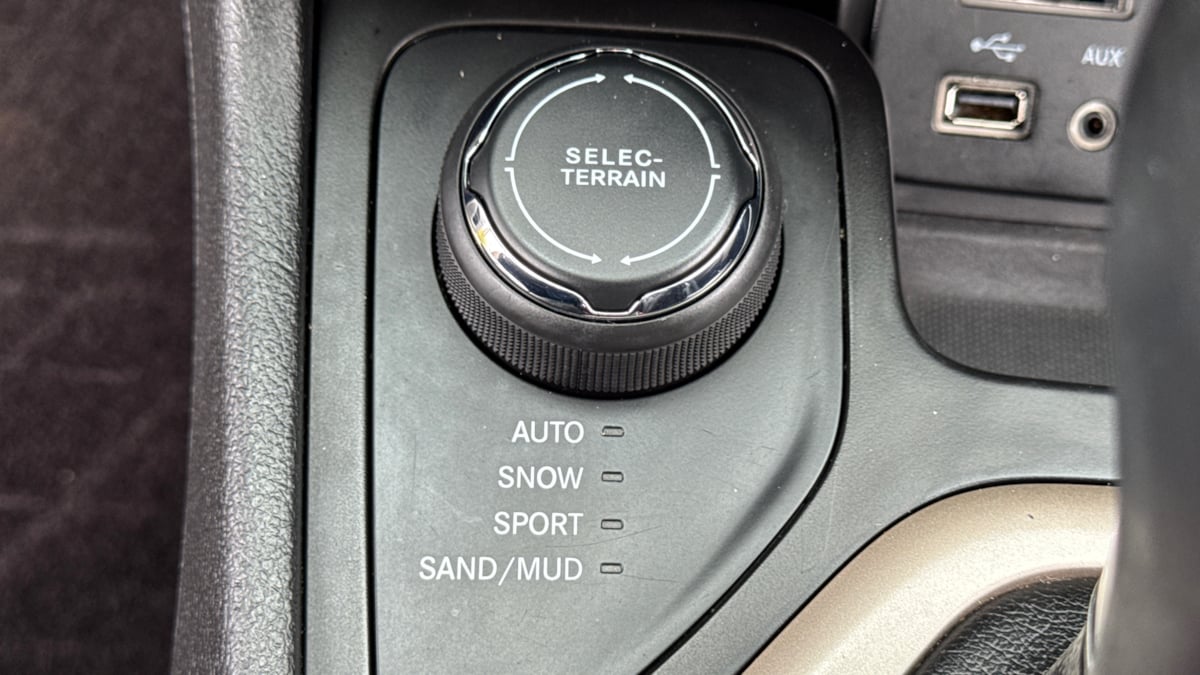 2018 Jeep Cherokee Limited photo 30