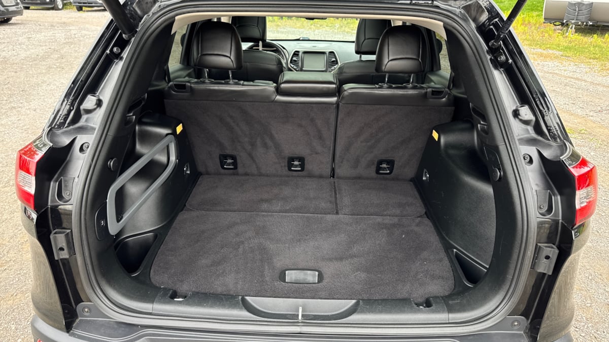 2018 Jeep Cherokee Limited photo 11