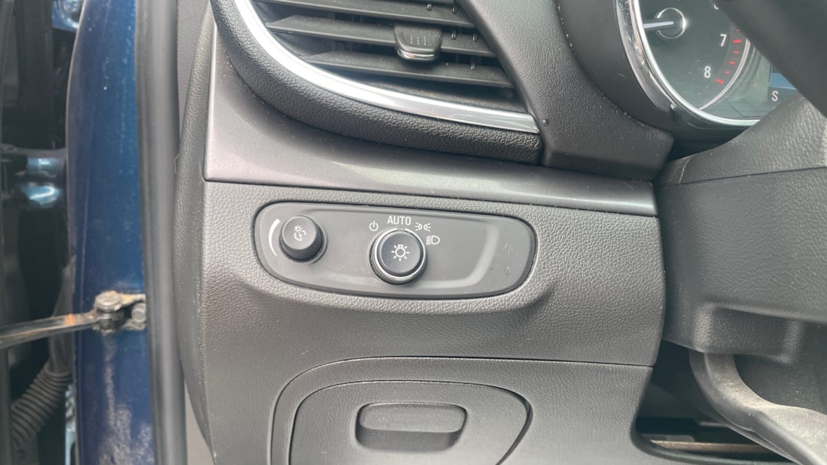 2019 Buick Encore Preferred photo 16