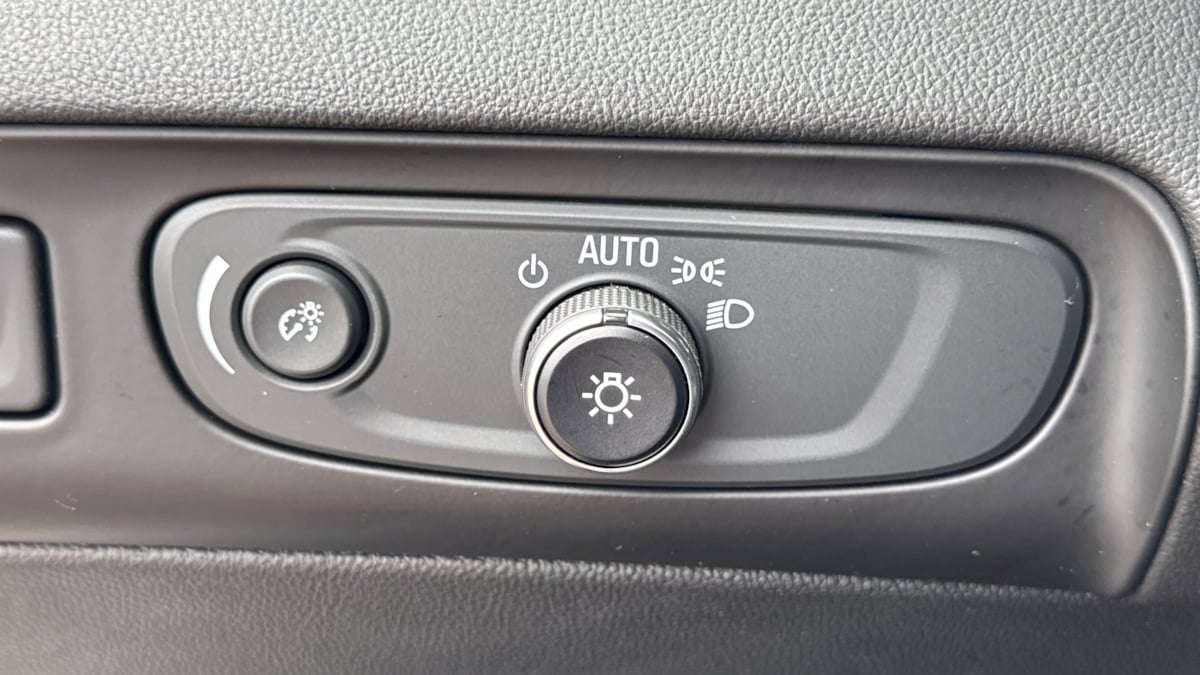 2019 Buick Enclave Essence photo 16