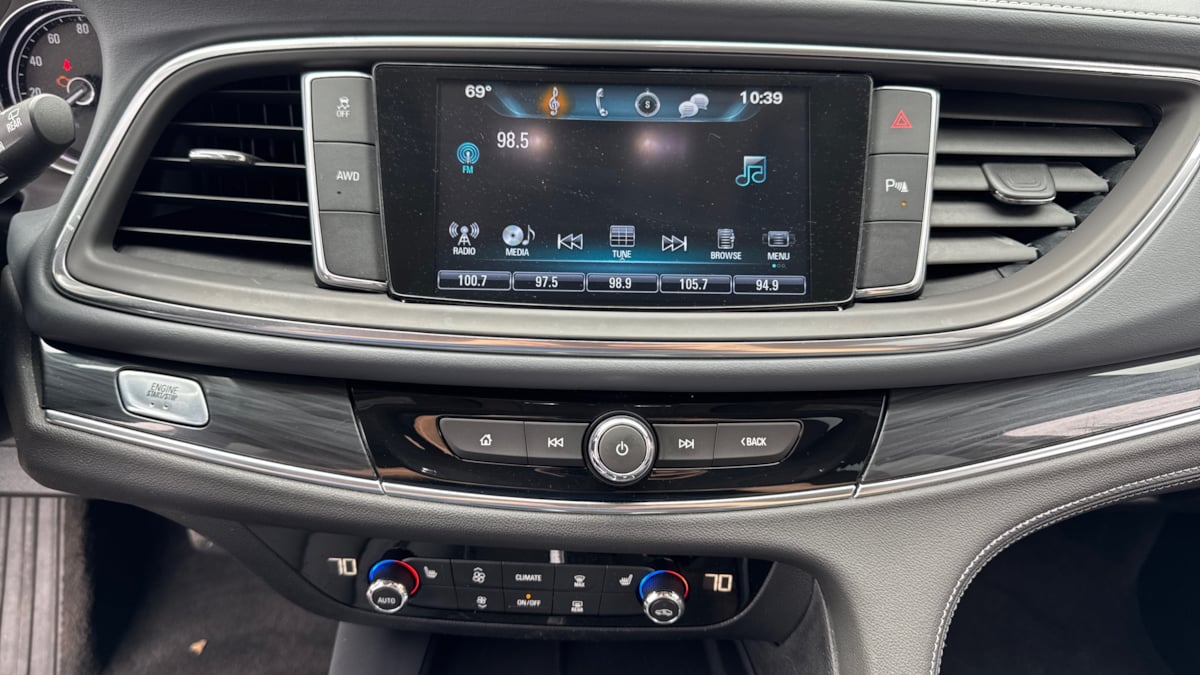 2019 Buick Enclave Essence photo 12
