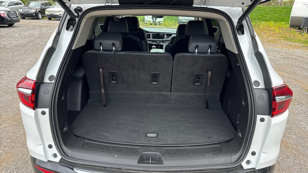 2019 Buick Enclave Essence photo 11