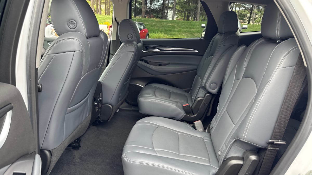 2019 Buick Enclave Essence photo 10