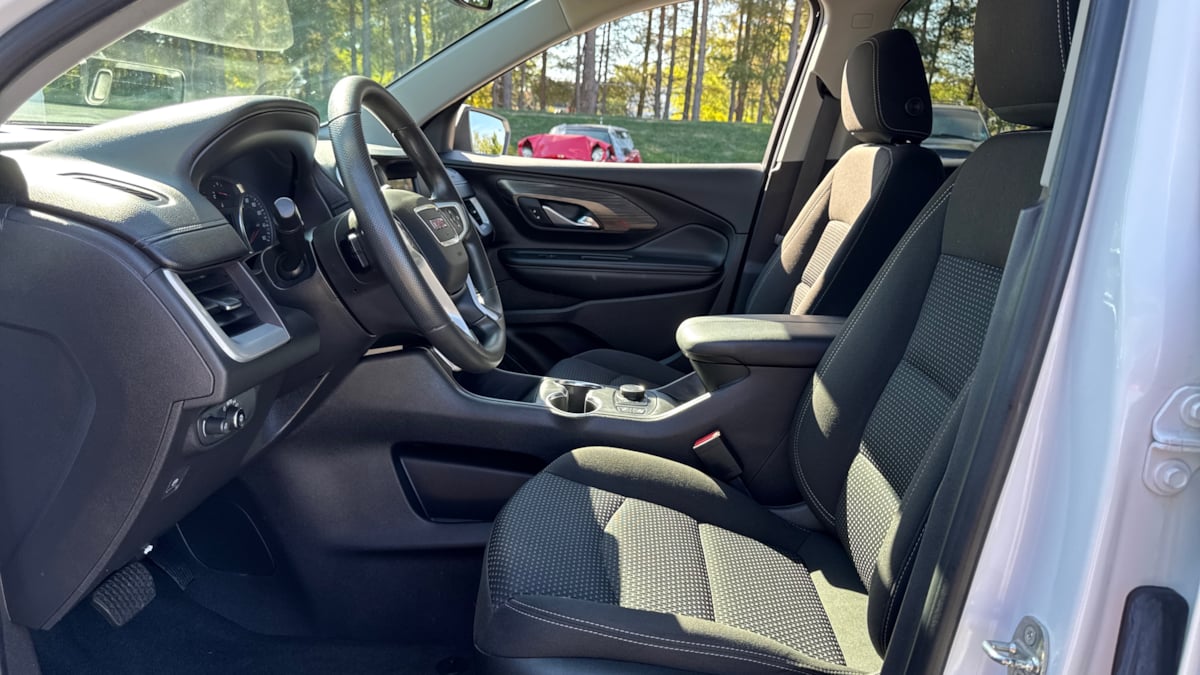 2023 Gmc Terrain SLE photo 9