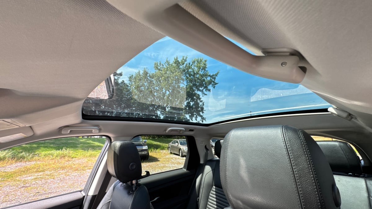 2020 Land Rover Discovery Sport S photo 18