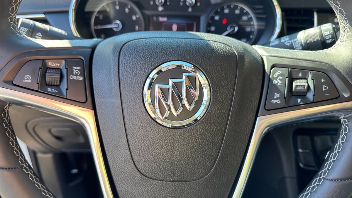 2020 Buick Encore Preferred photo 14