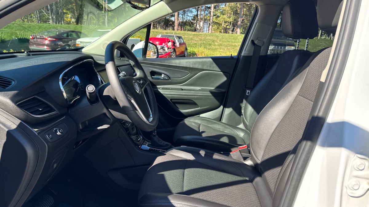 2020 Buick Encore Preferred photo 9
