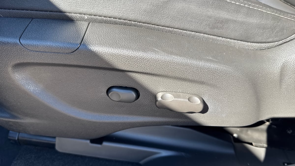 2020 Buick Encore Preferred photo 16