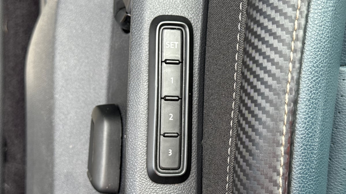 2021 Volkswagen Atlas Cross Sport SEL photo 19