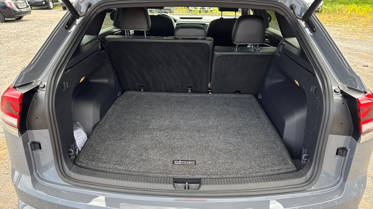 2021 Volkswagen Atlas Cross Sport SEL photo 11