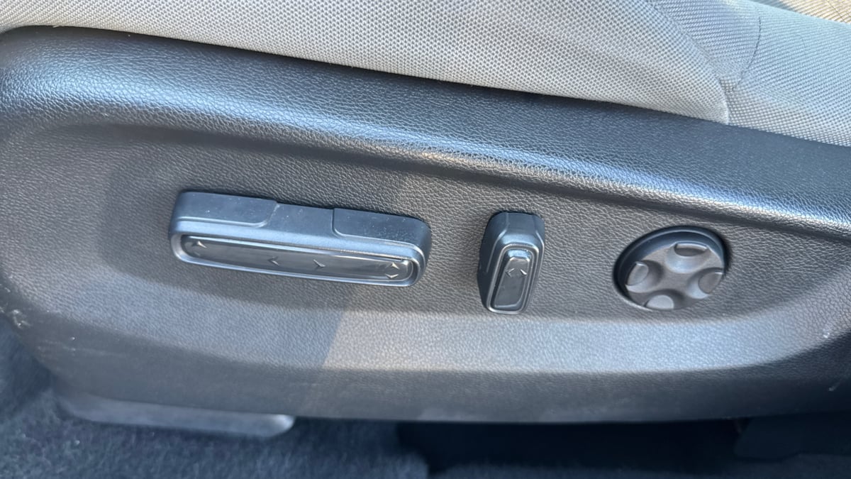 2017 Honda CR-V EX photo 16