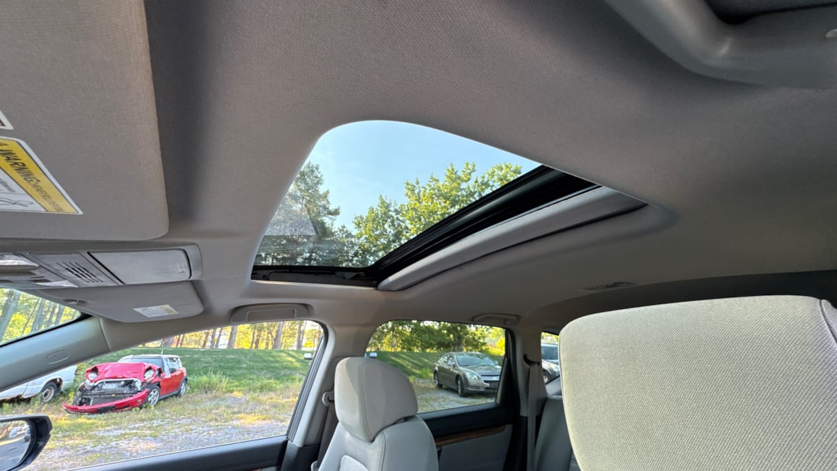 2017 Honda CR-V EX photo 18