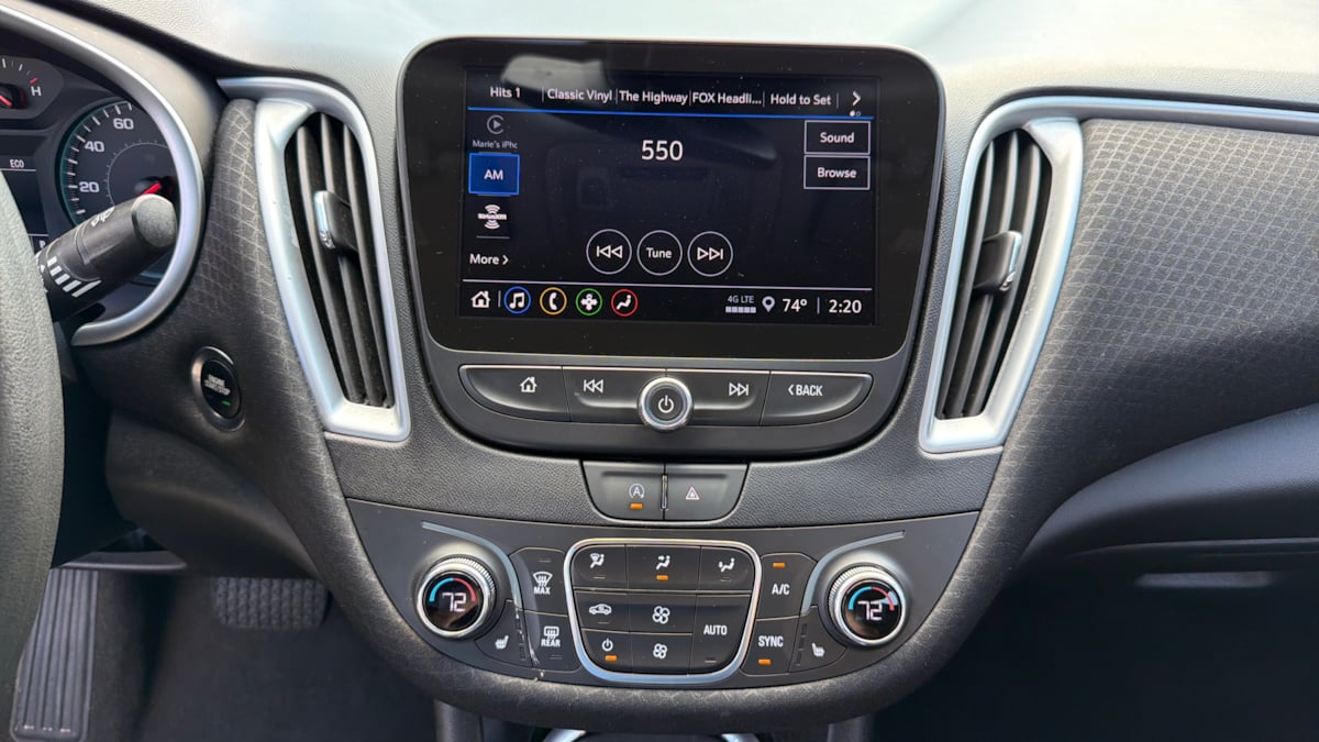 2023 Chevrolet Malibu 1LT photo 12