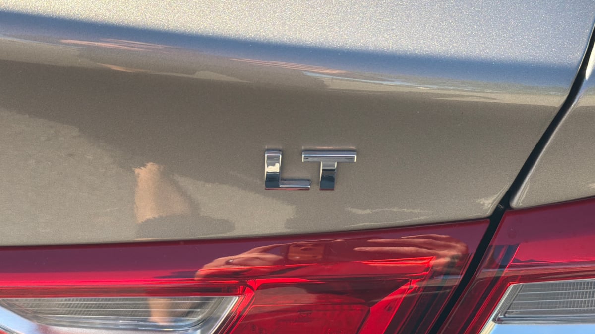 2023 Chevrolet Malibu 1LT photo 21