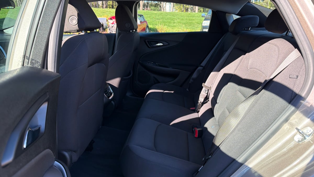 2023 Chevrolet Malibu 1LT photo 10
