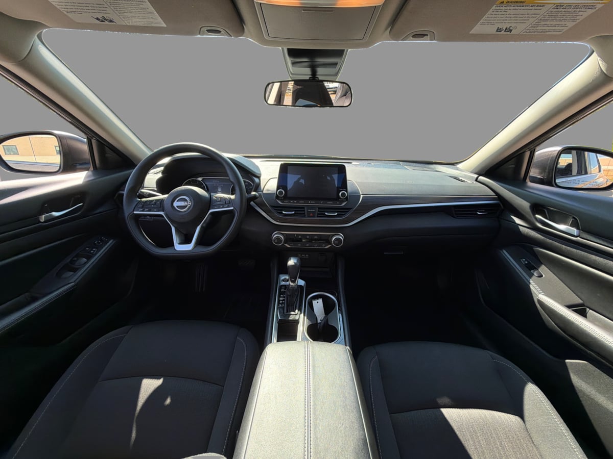 2024 Nissan Altima 2.5 SV photo 17