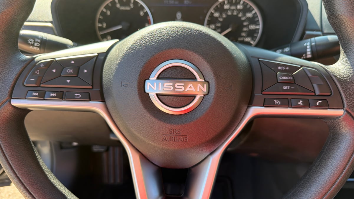 2024 Nissan Altima 2.5 SV photo 14