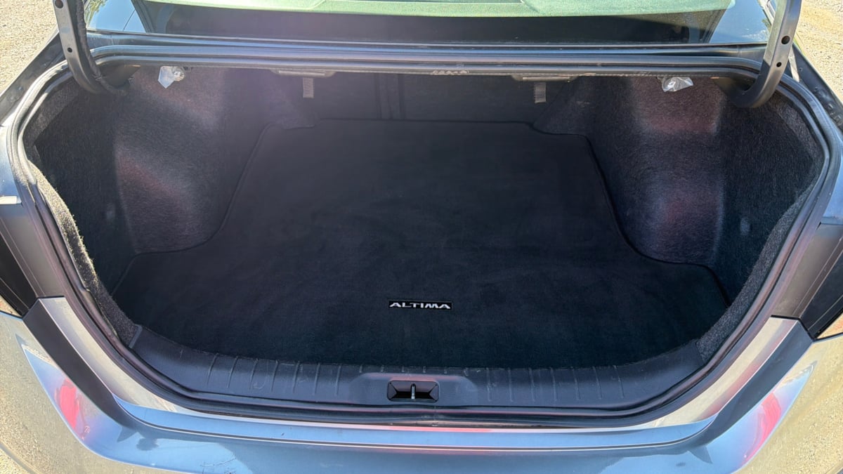 2024 Nissan Altima 2.5 SV photo 11