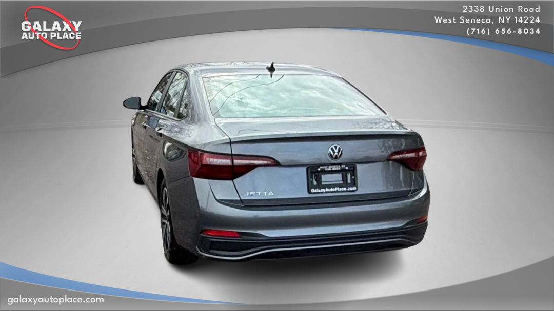 2024 Volkswagen Jetta Sport photo 4