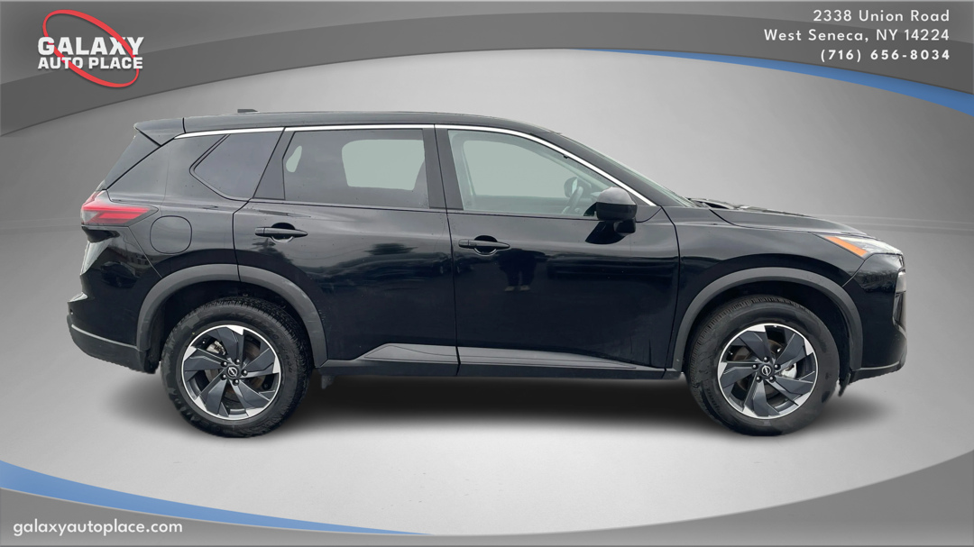 2025 Nissan Rogue SV photo 2