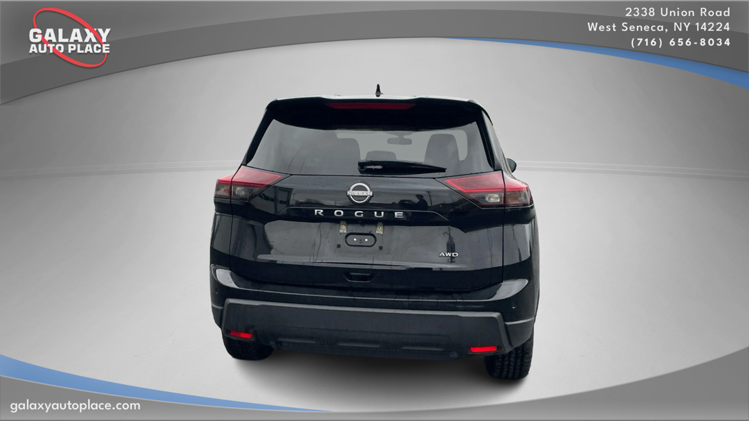 2025 Nissan Rogue SV photo 4