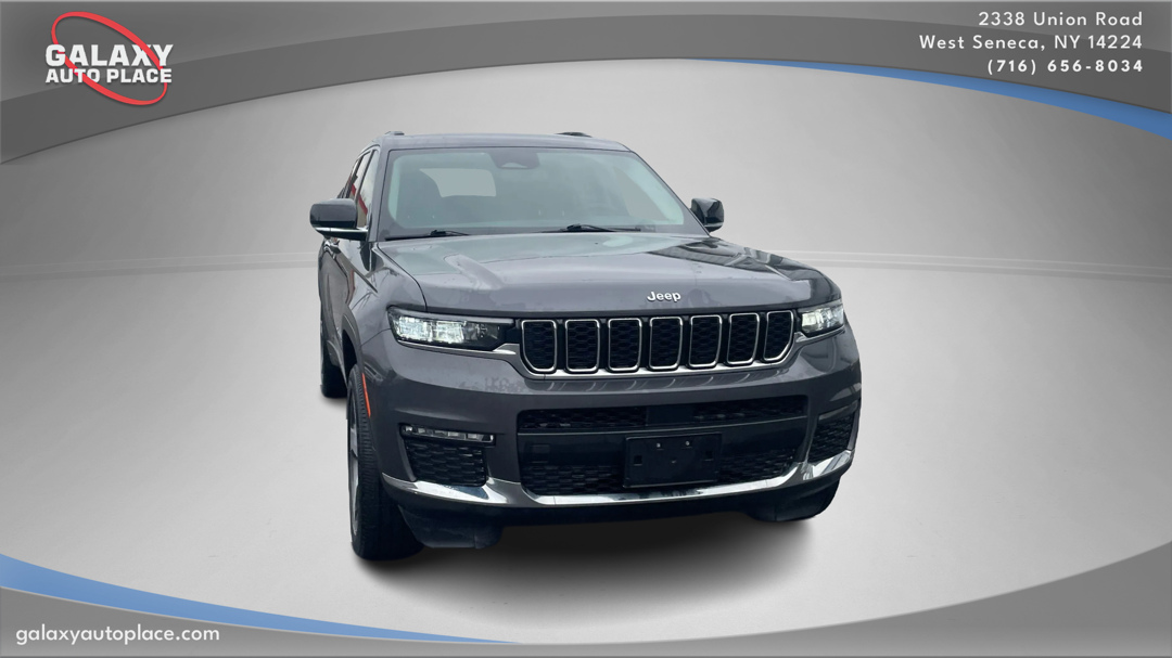 2023 Jeep Grand Cherokee Limited photo 2