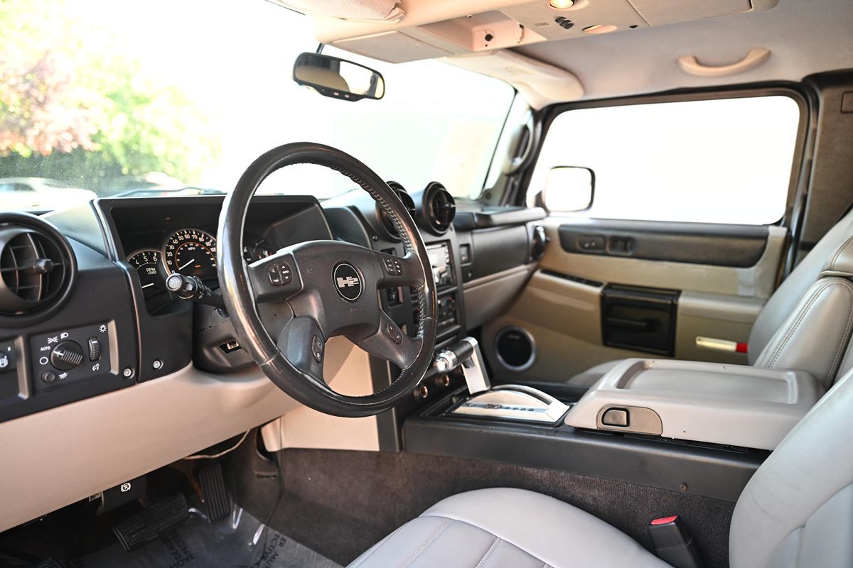 2005 Hummer H2 3/4 Ton photo 12