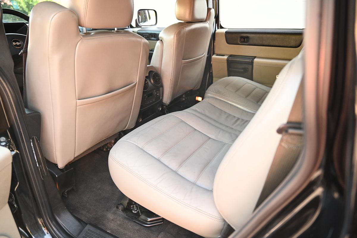 2005 Hummer H2 3/4 Ton photo 14
