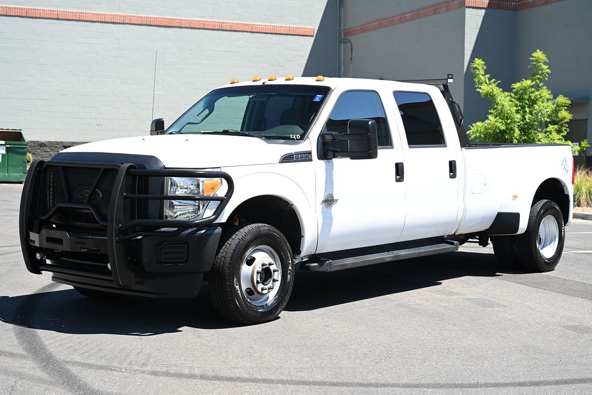 2013 Ford F-350 XL photo 3