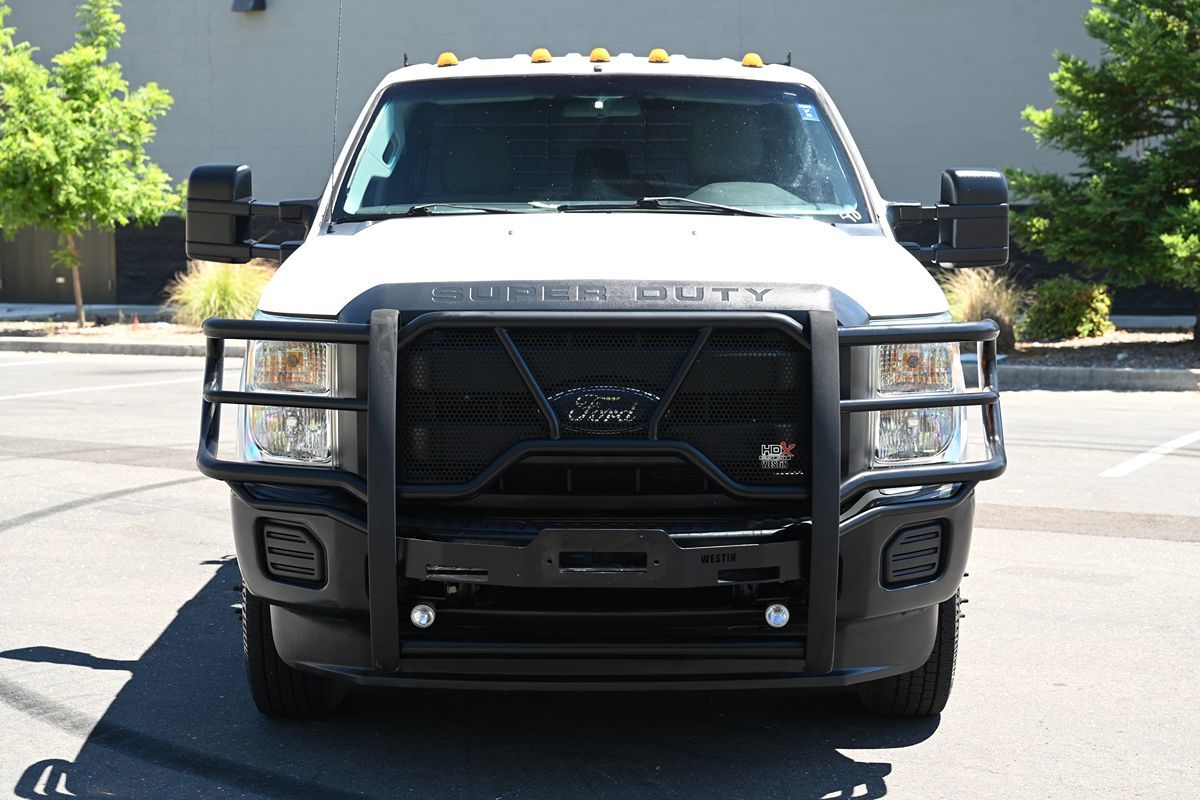 2013 Ford F-350 XL photo 2