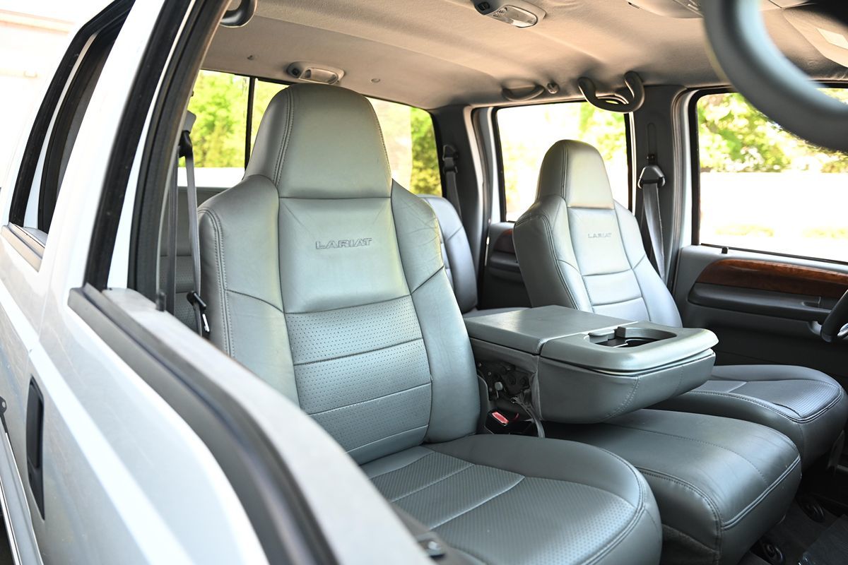 2002 Ford F-350 XL photo 13