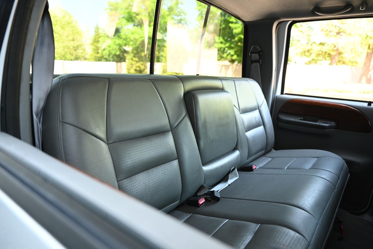 2002 Ford F-350 XL photo 14