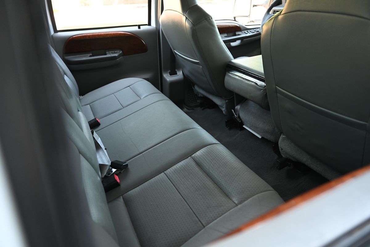 2002 Ford F-350 XL photo 15