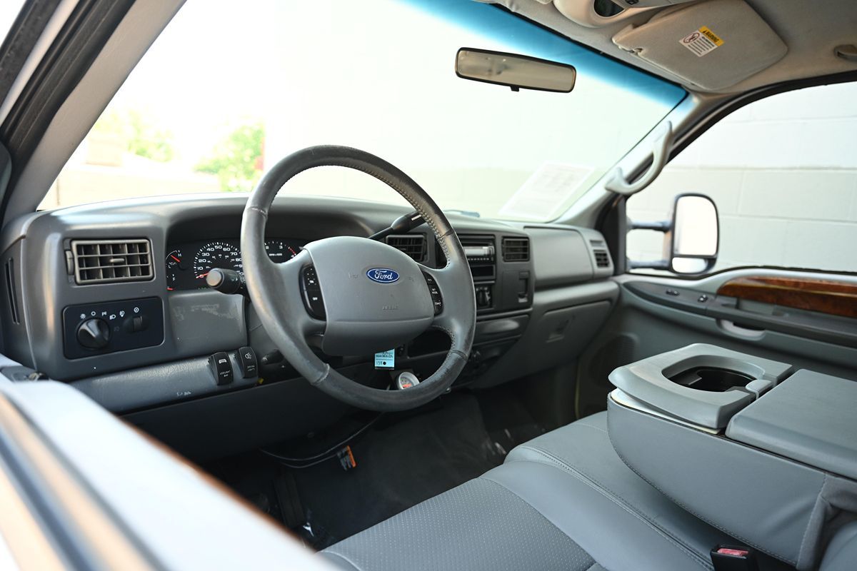 2002 Ford F-350 XL photo 20