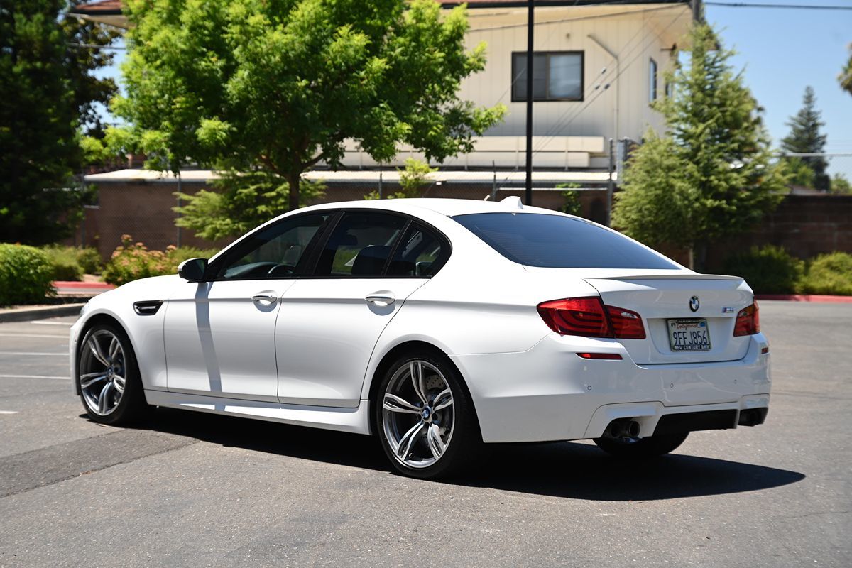 2013 Bmw M5 5 Sedan photo 5