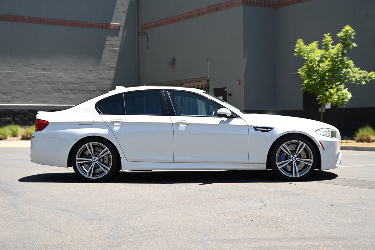 2013 Bmw M5 5 Sedan photo 8