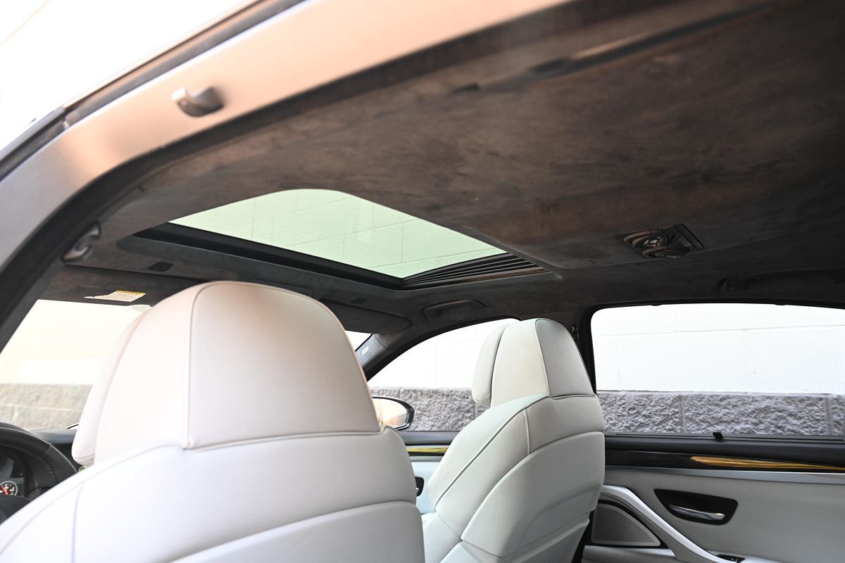 2013 Bmw M5 5 Sedan photo 19