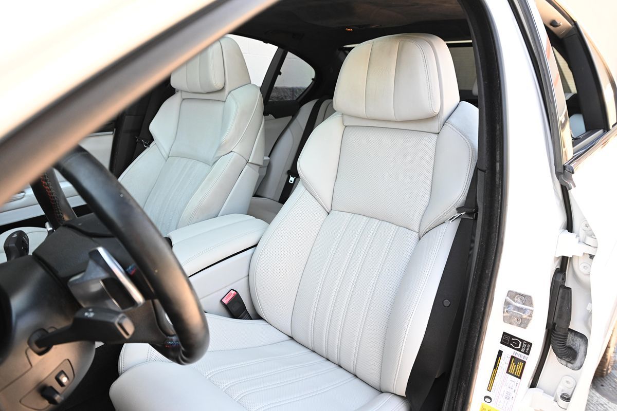 2013 Bmw M5 5 Sedan photo 22