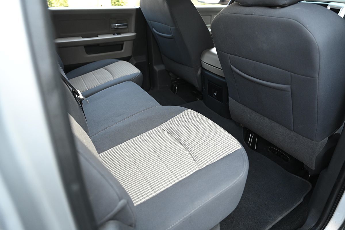 2012 RAM Ram 3500 Pickup SLT - Photo 14