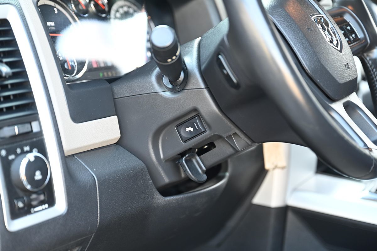 2012 RAM Ram 3500 Pickup SLT - Photo 21