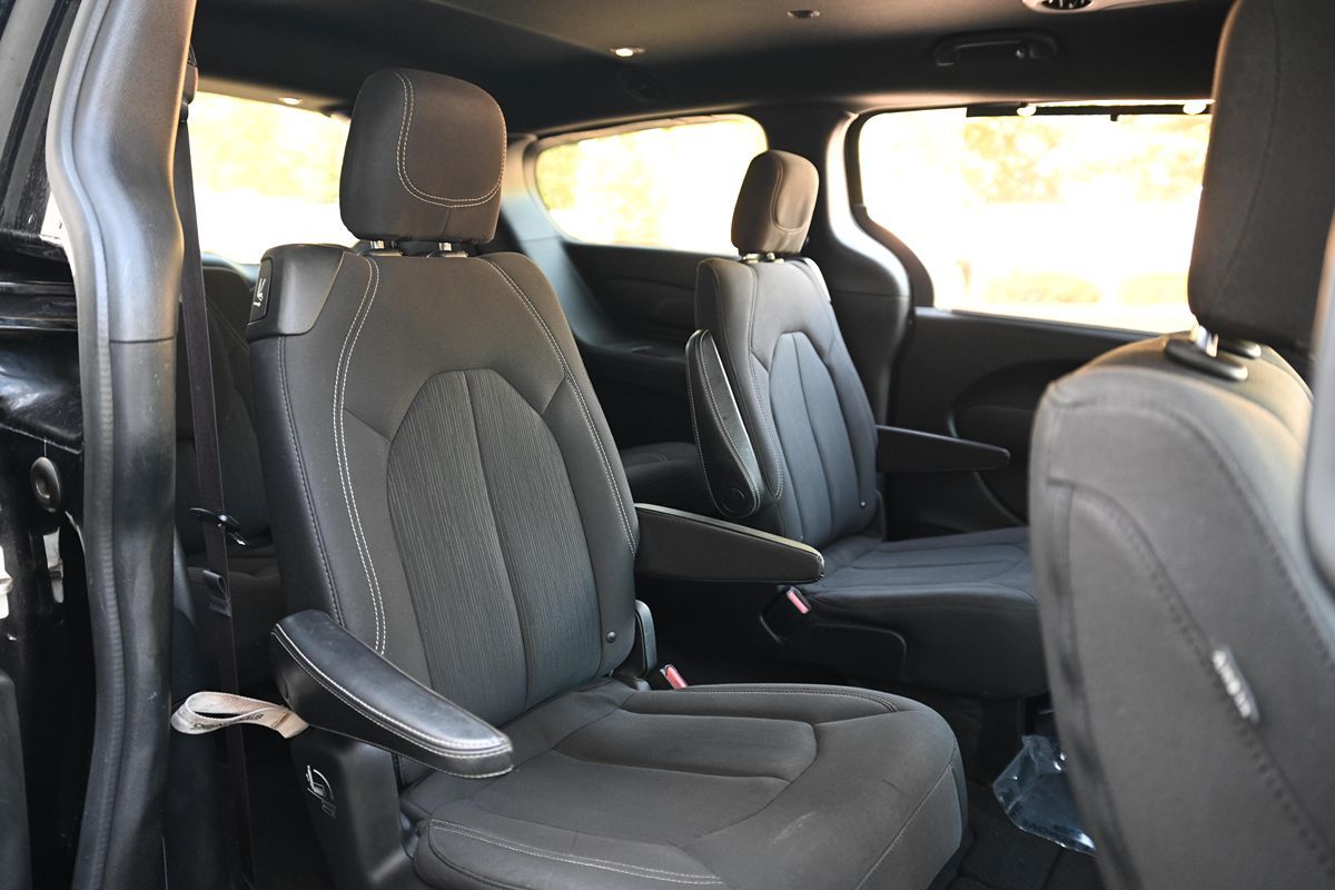 2018 Chrysler Pacifica Touring Plus photo 14