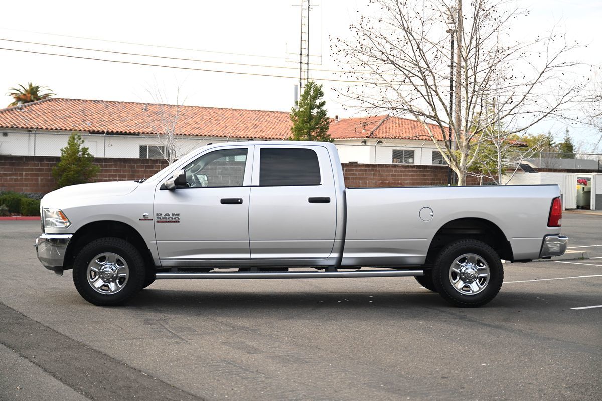2017 Ram 3500 Tradesman photo 4