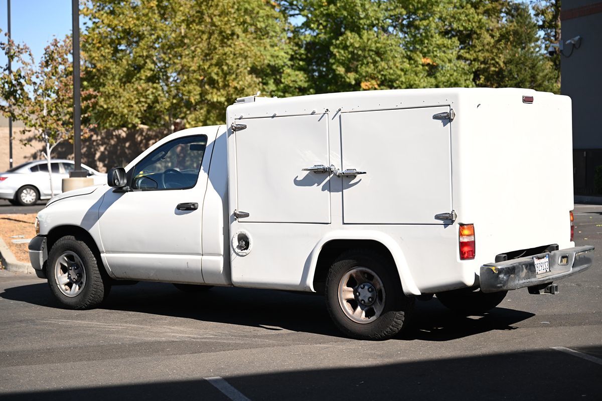 2003 Dodge Ram SLT photo 4