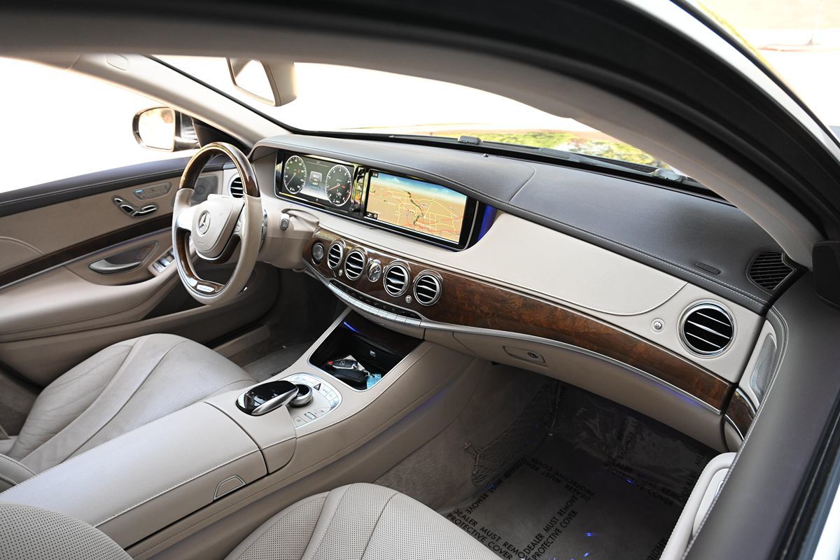 2015 Mercedes Benz S 550 4MATIC photo 12