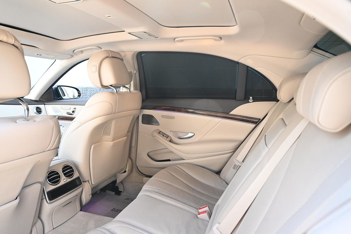 2015 Mercedes Benz S 550 4MATIC photo 13