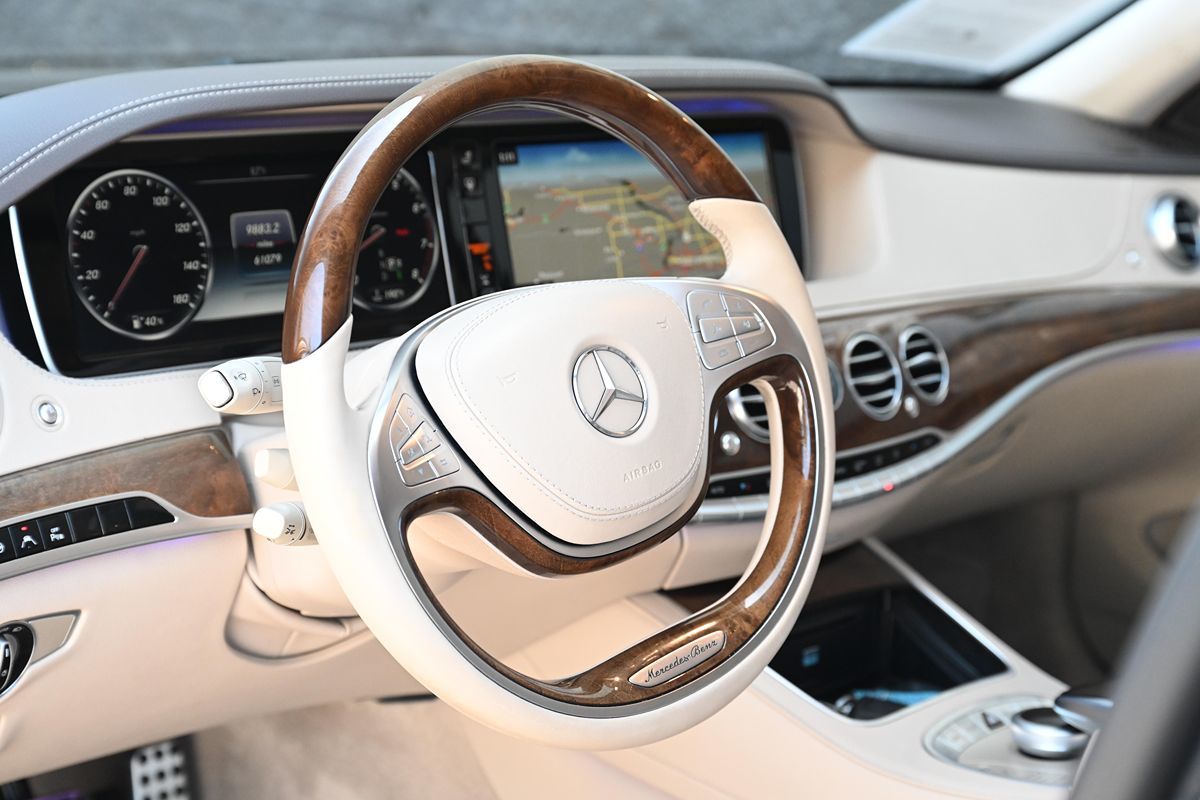2015 Mercedes Benz S 550 4MATIC photo 22