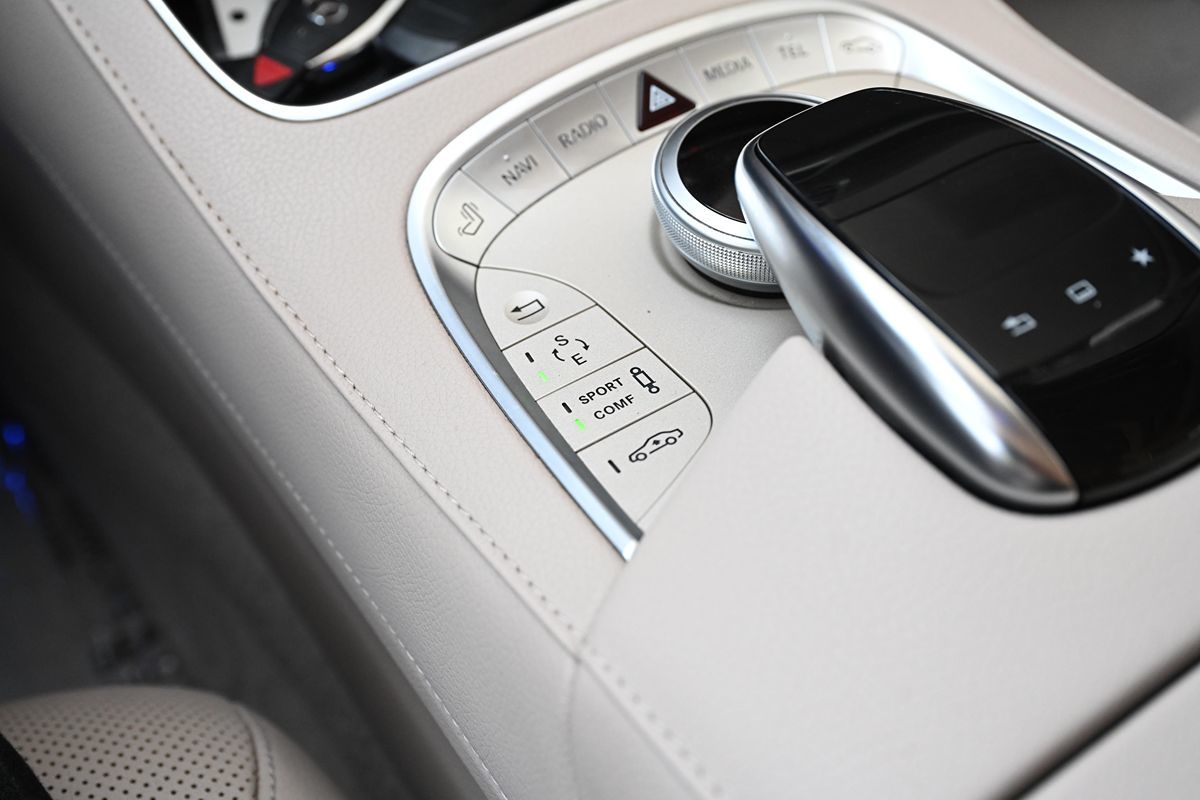 2015 Mercedes Benz S 550 4MATIC photo 30